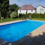 Penzion U Helferu Guest house