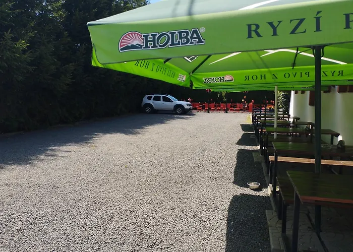 Restaurace U Helferů 3* Libuň