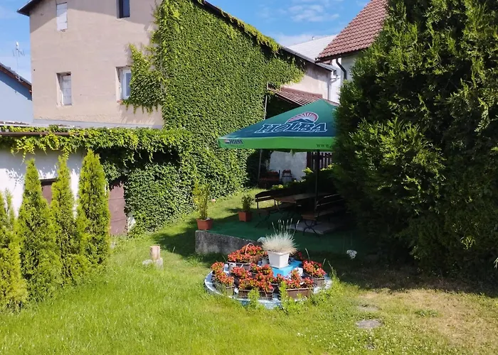 Pensión Restaurace U Helferu 3*