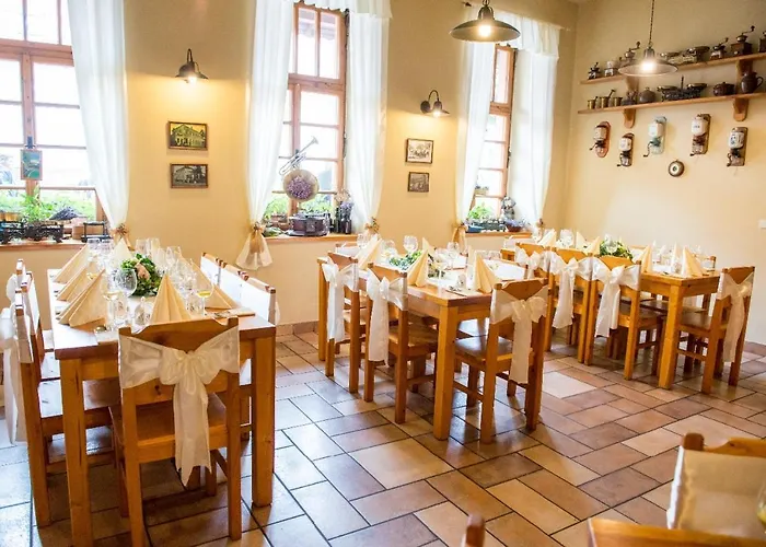 Restaurace U Helferu Pensión 3*